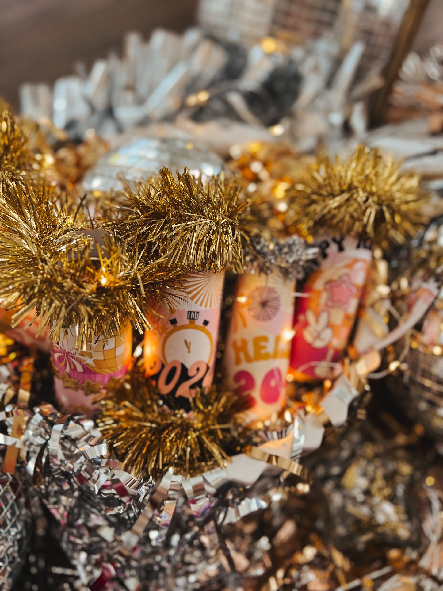 NYE Confetti Popper Wraps